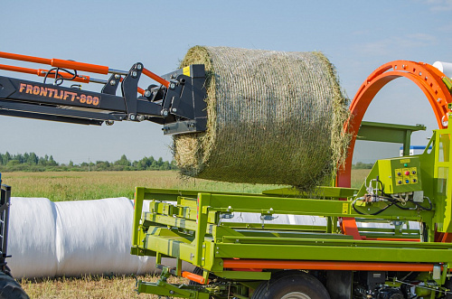 High-speed bale wrapper SW120 with hydraulic wheel drive